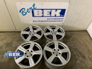 Used Set of wheels Mercedes E (W212) Price € 100,00 Margin scheme offered by Auto Bek