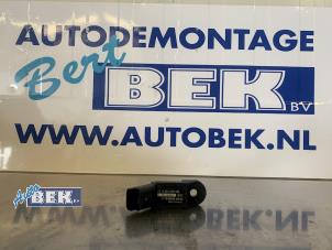 Used Airflow meter Mini Mini (R56) 1.6 16V Cooper S Price € 25,00 Margin scheme offered by Auto Bek