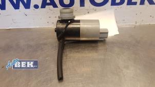 Used Rear screen washer pump Peugeot 108 1.0 12V Price € 10,00 Margin scheme offered by Auto Bek