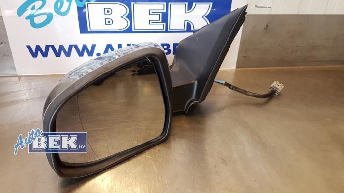 Wing mirror, left from a Ford Mondeo IV Wagon 2.0 Ecoboost SCTi 16V 2010