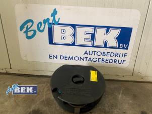 Used Subwoofer Mercedes A (W168) 1.7 A-170 CDI 16V Price on request offered by Auto Bek