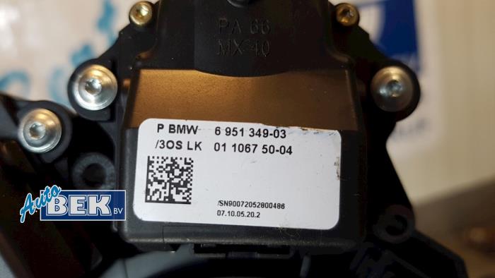 Interruptor combinado columna de dirección de un BMW 5 serie (E60) 525d 24V 2006