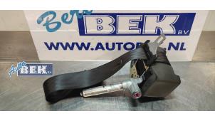 Used Rear seatbelt, right Volvo V50 (MW) 1.6 D 16V Price € 35,00 Margin scheme offered by Auto Bek