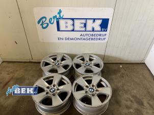 Used Set of wheels BMW 3 serie (E90) 318d 16V Price € 100,00 Margin scheme offered by Auto Bek