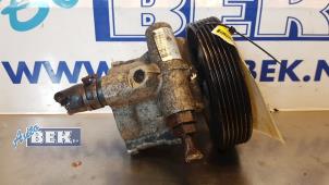 Used Power steering pump Renault Laguna II Grandtour (KG) Price € 25,00 Margin scheme offered by Auto Bek