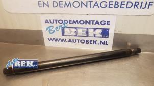 Usagé Arbre de transmission arrière gauche Mercedes Sprinter Prix € 150,00 Règlement à la marge proposé par Auto Bek