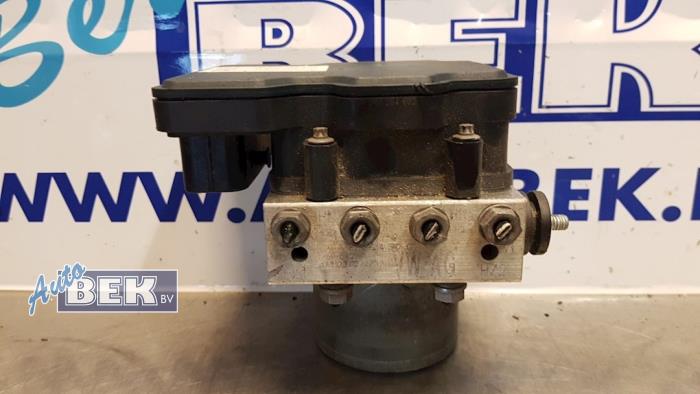 Used ABS pump Volkswagen Polo V (6R) 1.4 TDI DPF BlueMotion technology Price € 50,00 Margin scheme offered by Auto Bek