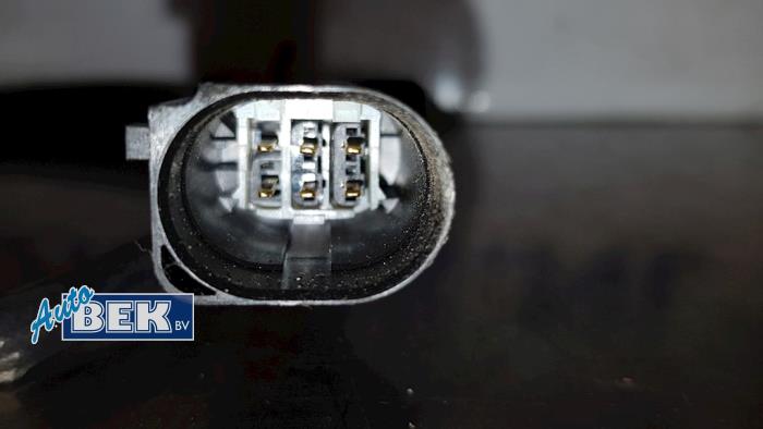 Lambda probe from a Volkswagen Polo V (6R) 1.4 TDI DPF BlueMotion technology 2014