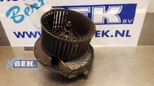 Usados Motor de ventilador de calefactor Volkswagen Golf V Variant (1K5) 1.9 TDI Precio € 65,00 Norma de margen ofrecido por Auto Bek
