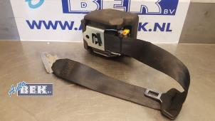 Used Rear seatbelt, left Skoda Superb Combi (3TAC/TAF) 1.6 TDI Price € 75,00 Margin scheme offered by Auto Bek