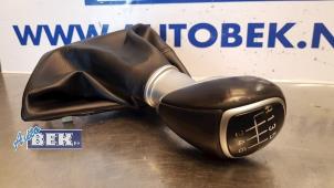 Used Gear stick knob Hyundai i20 (GBB) 1.1 CRDi VGT 12V Price € 45,00 Margin scheme offered by Auto Bek