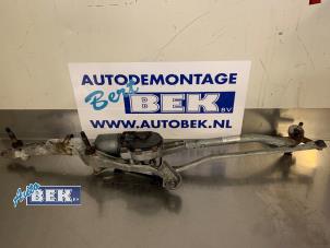 Used Wiper motor + mechanism Mercedes C (W204) 2.2 C-200 CDI 16V Price € 50,00 Margin scheme offered by Auto Bek