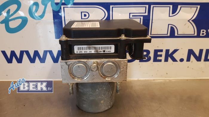 Used ABS pump Citroen C8 (EA/EB) 2.0 HPi 16V Price € 35,00 Margin scheme offered by Auto Bek