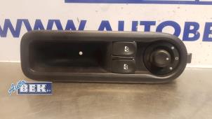 Used Multi-functional window switch Renault Twingo II (CN) 1.5 dCi 70 Price € 25,00 Margin scheme offered by Auto Bek