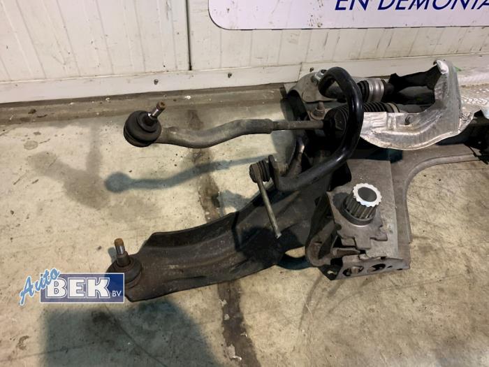 Subframe from a Renault Clio IV (5R) 1.6 Turbo 16V RS 200 EDC 2014