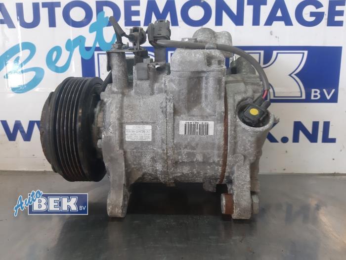 Air conditioning pump from a BMW 3 serie (E90) 316d 16V 2011