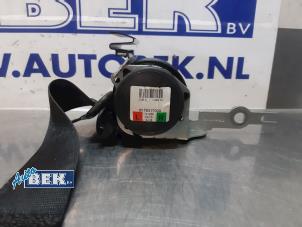 Used Rear seatbelt, left BMW 3 serie (E90) 316d 16V Price € 29,00 Margin scheme offered by Auto Bek