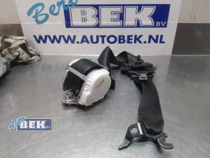 Used Front seatbelt, left BMW 3 serie (E90) 316d 16V Price € 45,00 Margin scheme offered by Auto Bek