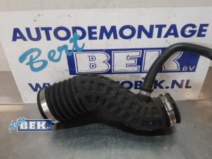 Used Air intake hose Nissan Qashqai (J10) 2.0 dCi 4x4 Price € 20,00 Margin scheme offered by Auto Bek