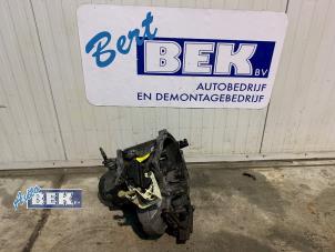 Używane Skrzynia biegów Peugeot 307 Break (3E) 1.6 HDi 90 16V Cena € 100,00 Procedura marży oferowane przez Auto Bek