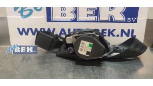 Used Front seatbelt, right Audi A4 Avant (B7) 1.9 TDI Price € 65,00 Margin scheme offered by Auto Bek