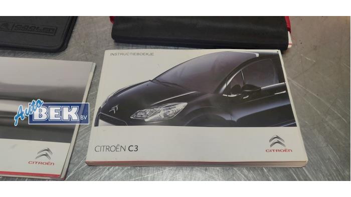Instruction Booklet from a Citroën C3 (SC) 1.6 HDi 92 2012