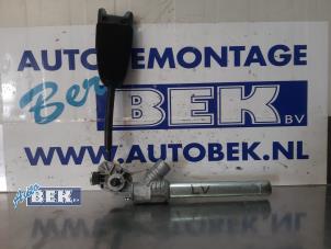 Used Seatbelt tensioner, left Opel Corsa D 1.3 CDTi 16V Ecotec Price € 25,00 Margin scheme offered by Auto Bek