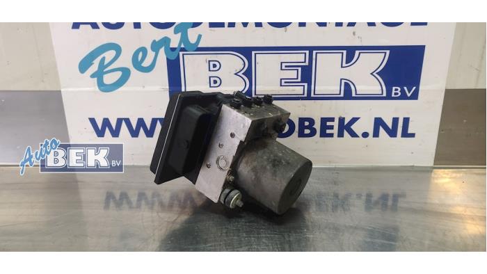 Used ABS pump Audi A4 Avant (B7) 1.9 TDI Price € 32,50 Margin scheme offered by Auto Bek