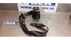 Used Front seatbelt, right Porsche Cayenne (9PA) 4.5 S V8 32V Price € 50,00 Margin scheme offered by Auto Bek