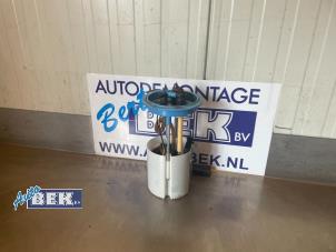 Usados Bomba eléctrica de combustible Volkswagen Golf VI (5K1) 1.2 TSI BlueMotion Precio € 40,00 Norma de margen ofrecido por Auto Bek