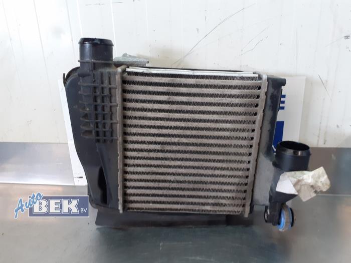 Usados Intercooler Peugeot 308 (L3/L8/LB/LH/LP) 1.6 BlueHDi 120 Precio € 40,00 Norma de margen ofrecido por Auto Bek