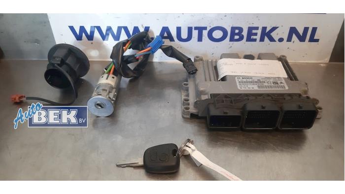Used Ignition lock + computer Peugeot 206 PLUS Price € 50,00 Margin scheme offered by Auto Bek
