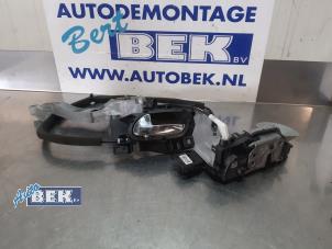 Gebrauchte Türschlossmechanik 2-türig links Peugeot RCZ (4J) 2.0 HDi 16V FAP Preis € 85,00 Margenregelung angeboten von Auto Bek