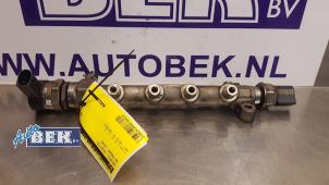 Used Fuel injector nozzle Volkswagen Passat Variant (3G5) 1.6 TDI 16V Price € 45,00 Margin scheme offered by Auto Bek