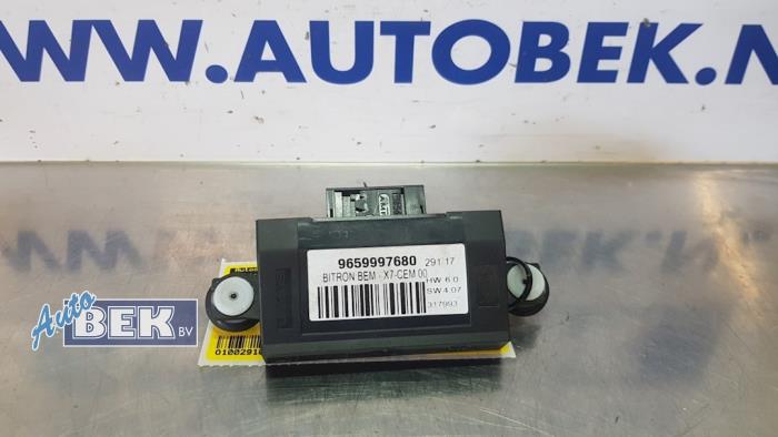 Glówny modul elektroniczny z Peugeot 508 SW (8E/8U) 2.0 BlueHDi 180 16V 2018
