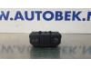 Tank cap cover switch from a Peugeot 508 SW (8E/8U), 2010 / 2018 2.0 BlueHDi 180 16V, Combi/o, Diesel, 1.997cc, 133kW (181pk), FWD, DW10FC; AHW, 2014-04 / 2018-12, 8EAHW; 8UAHW 2018