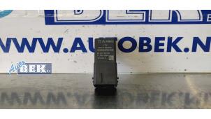 Used Glow plug relay Peugeot 508 SW (8E/8U) 2.0 BlueHDi 180 16V Price € 20,00 Margin scheme offered by Auto Bek