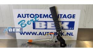 Used Seatbelt tensioner, left Hyundai iX35 (LM) 1.7 CRDi 16V Price € 55,00 Margin scheme offered by Auto Bek