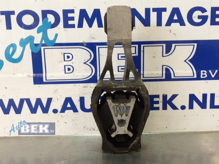 Usagé Support moteur Peugeot 308 SW (L4/L9/LC/LJ/LR) 1.6 BlueHDi 120 Prix € 35,00 Règlement à la marge proposé par Auto Bek