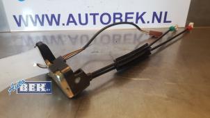 Used Tailgate lock mechanism Ford Fiesta 5 (JD/JH) 1.3 Price € 30,00 Margin scheme offered by Auto Bek