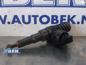 Usados Inyector (diésel) Volkswagen Passat 4Motion (3B3) 1.9 TDI 130 Precio de solicitud ofrecido por Auto Bek