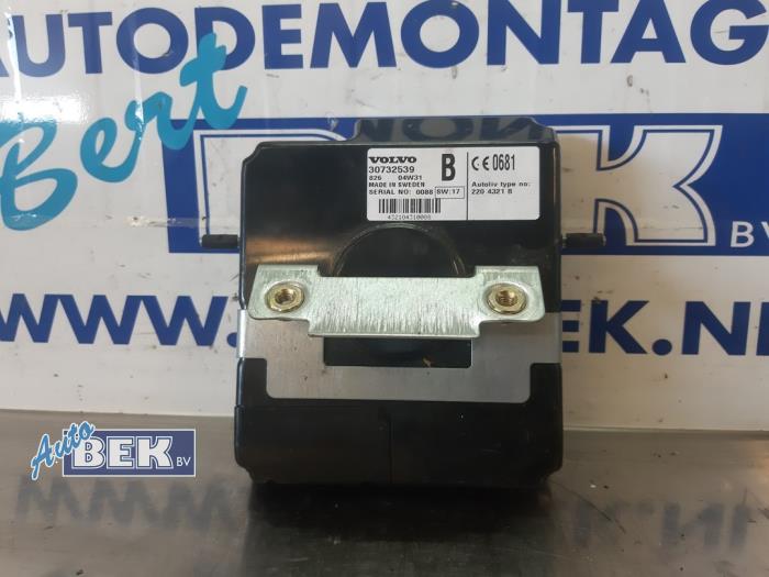 Begagnade Telefonmodul Volvo XC90 I 2.4 D5 20V Pris € 25,00 Marginaltabell erbjuds av Auto Bek