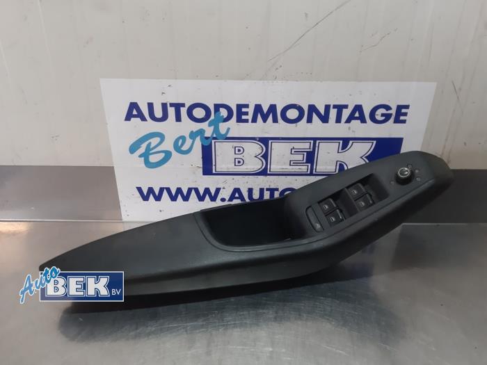Usados Interruptor de ventanilla eléctrica Audi Q5 (8RB) 2.0 TFSI 16V Quattro Precio € 27,50 Norma de margen ofrecido por Auto Bek