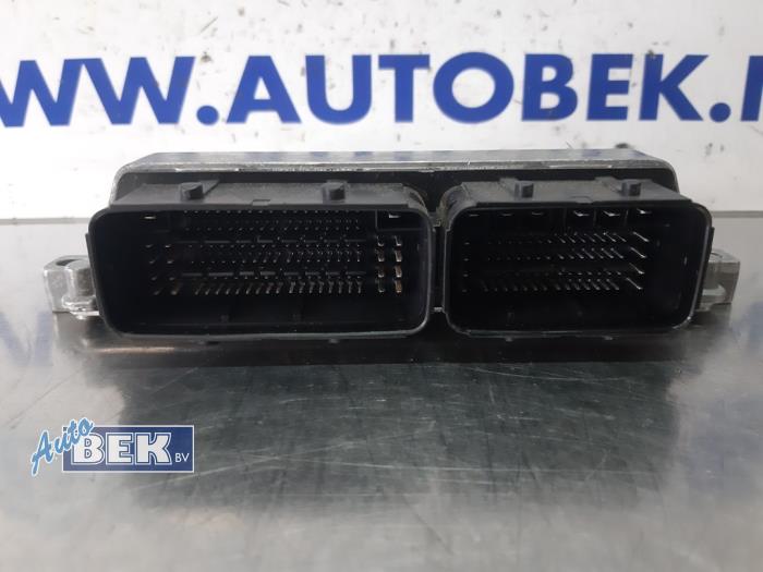 Komputer sterowania silnika z Peugeot 208 I (CA/CC/CK/CL) 1.2 Vti 12V PureTech 82 2019