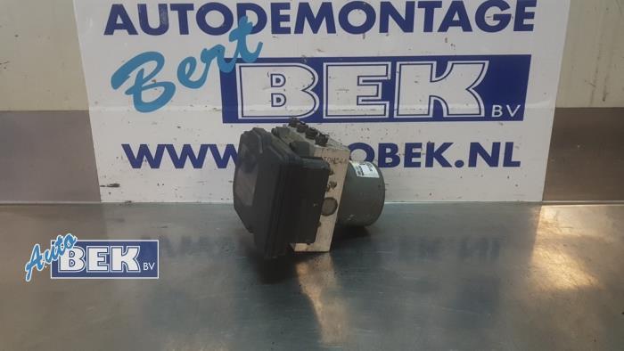 Used ABS pump Kia Sportage (SL) 1.7 CRDi 16V 4x2 Price € 100,00 Margin scheme offered by Auto Bek