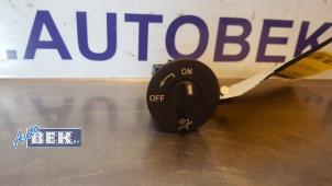 Used Airbag switch Renault Twingo II (CN) 1.5 dCi 70 Price € 10,00 Margin scheme offered by Auto Bek