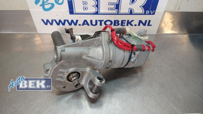 Electric power steering unit from a Toyota Auris Touring Sports (E18) 1.8 16V Hybrid 2016