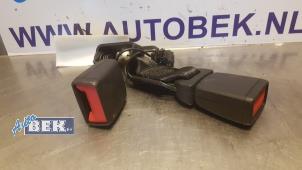 Used Rear seatbelt buckle, centre Volkswagen Polo VI (AW1) 1.0 TSI 12V Price € 20,00 Margin scheme offered by Auto Bek