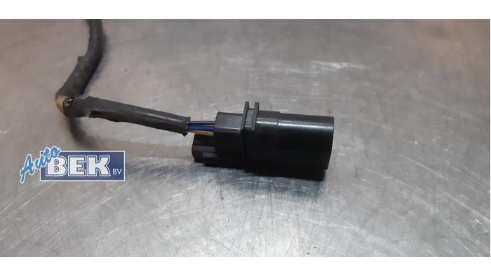 Lambda probe from a Volkswagen Polo V (6R) 1.4 TDI 12V 90 2015