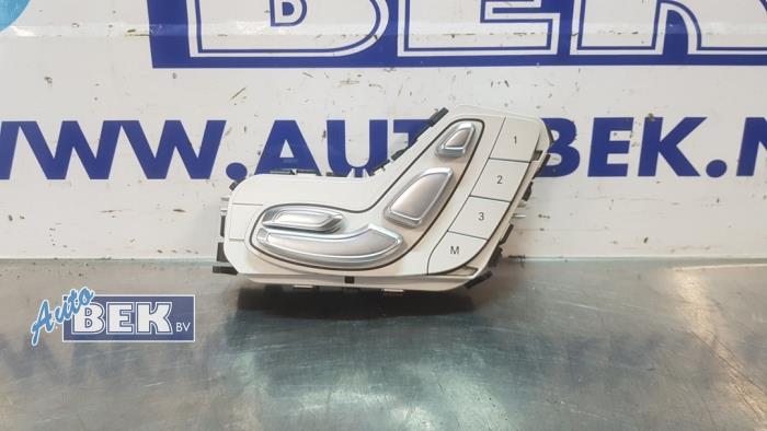 Begagnade Brytare, eldrivet säte Mercedes E (W213) E-220d 2.0 Turbo 16V Pris € 50,00 Marginaltabell erbjuds av Auto Bek